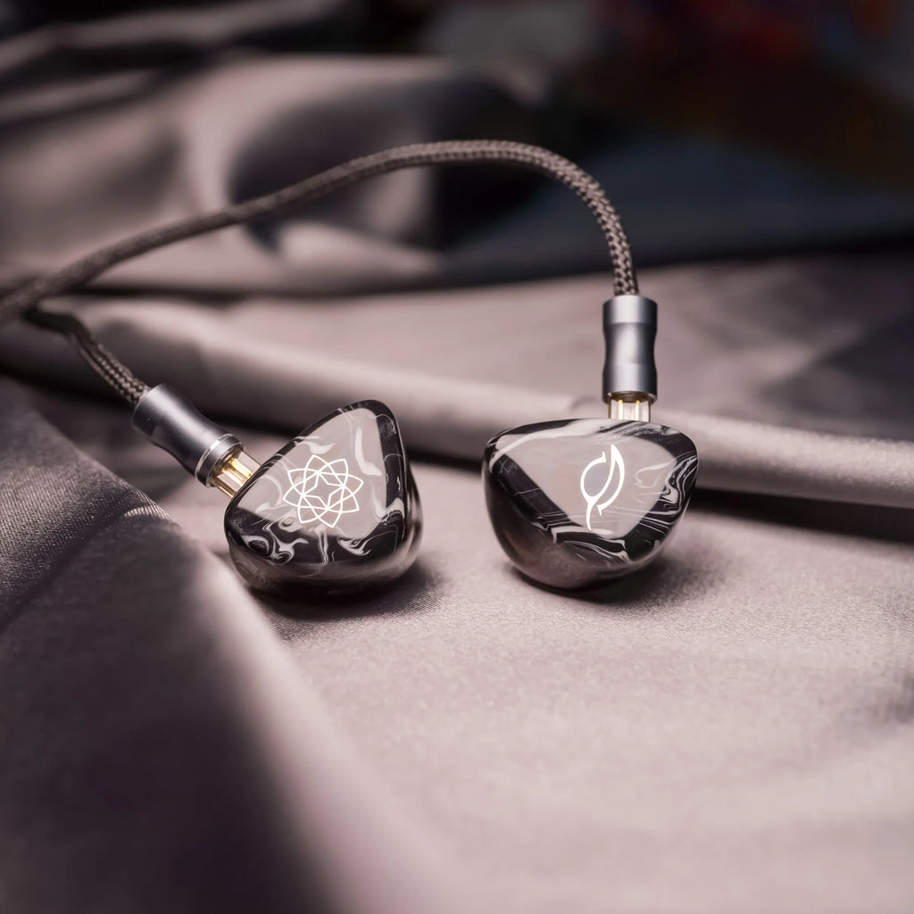 SeeAudio Bravery Black | 4 Balanced Armature Transducer Earphone