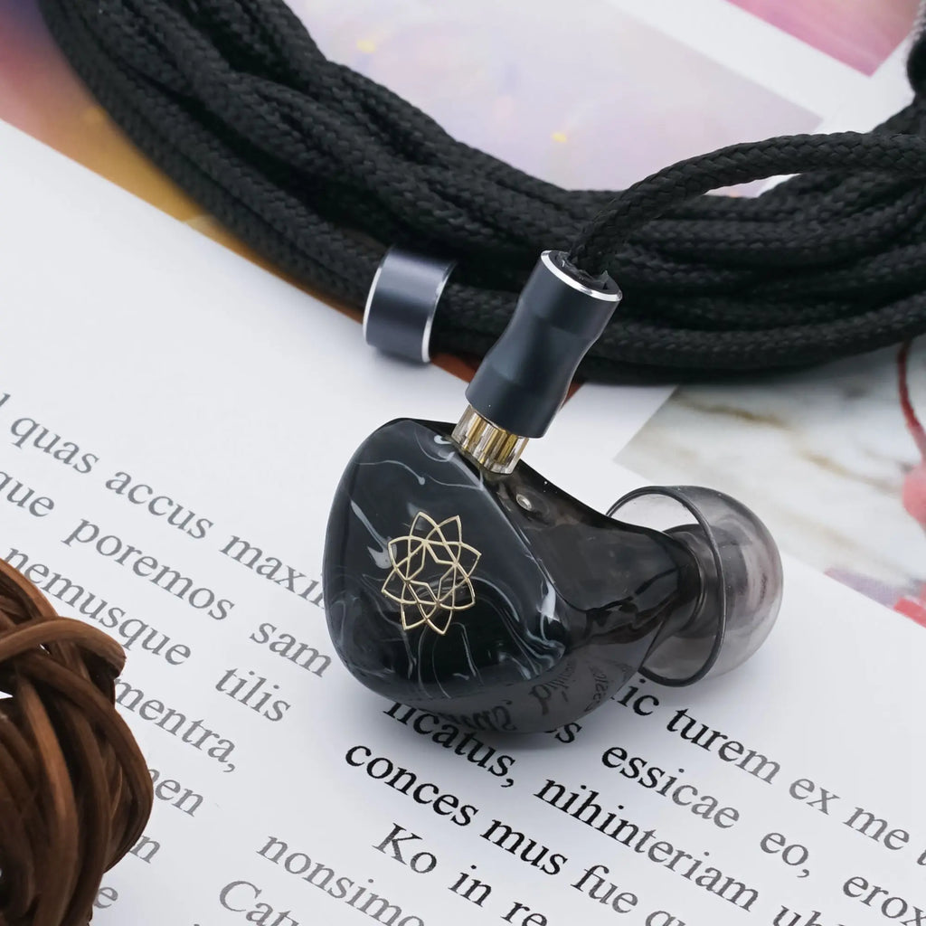 SeeAudio Bravery Black | 4 Balanced Armature Transducer Earphone